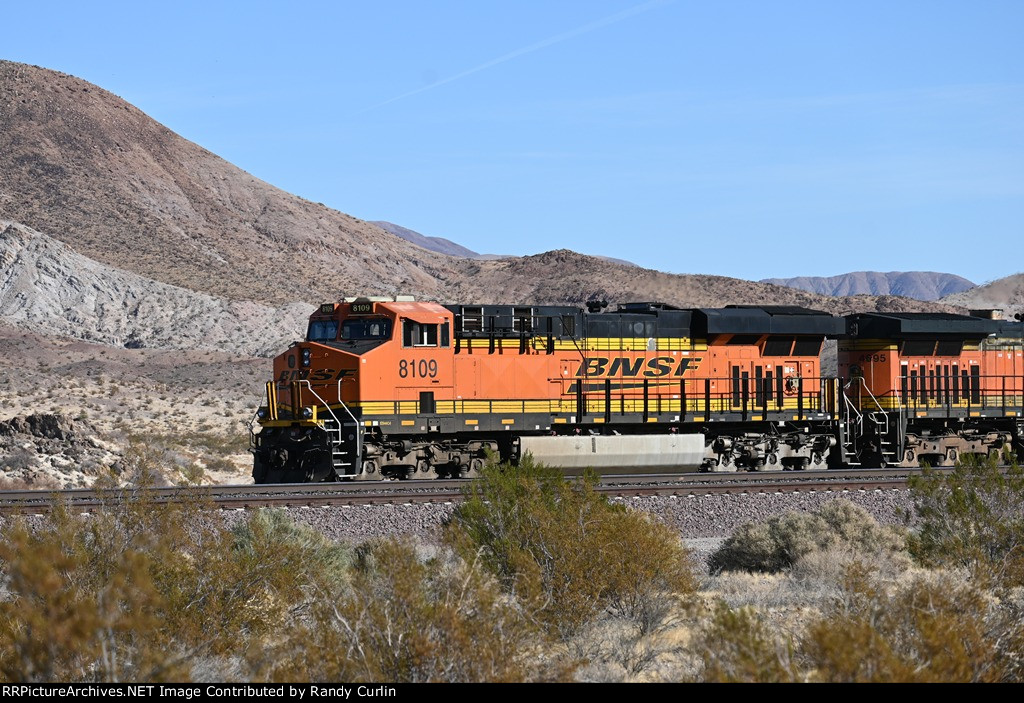 BNSF 8109 West